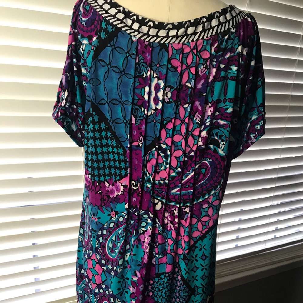 Dress - Picture 2 of 3